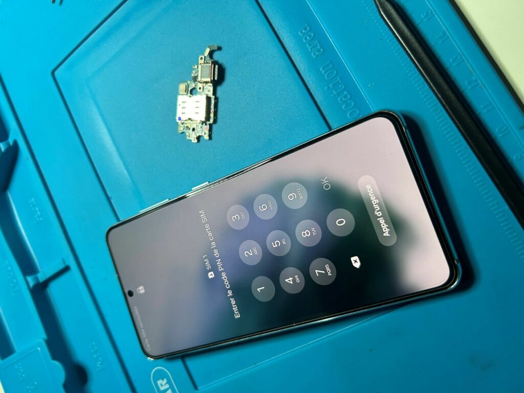 Remplacement du connecteur de charge d'un Smartphone Samsung