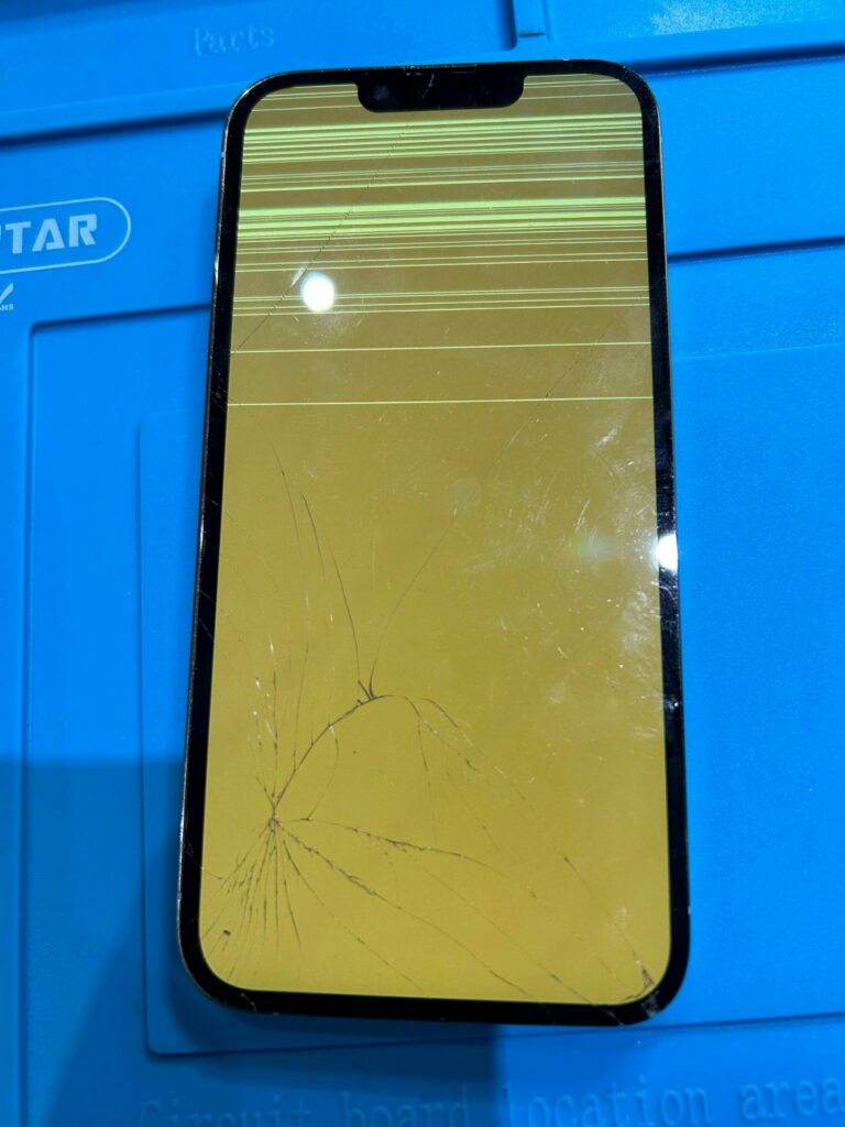 Avant remplacement du LCD défectueux d'un iPhone